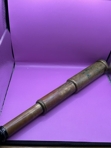 Piccolo antico telescopio