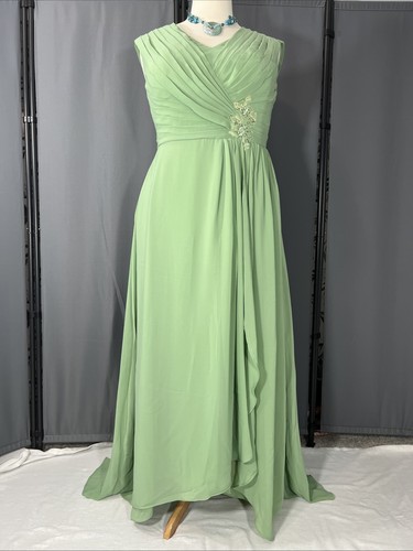 Abito damigella verde chiffon