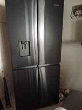 FRIGORIFERO Hisense 4 Porte RQ758N4SWF1 – Total Black – 606L – NUOVO IMBALLATO