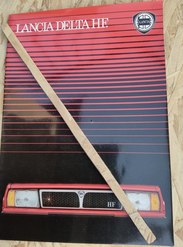 Depliant lancia delta - depliant,