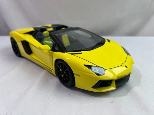 Modello scala autoart - modello, 1/18
