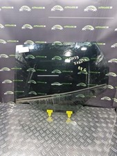 Vetro posteriore sinistro