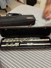 YAMAHA YFL282 FLAUTO TRAVERSO DA STUDIO ARGENTATO FORI APERTI IN LINEA YFL 282 