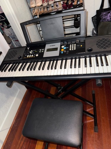 Yamaha psr e223 keyboard - yamaha,