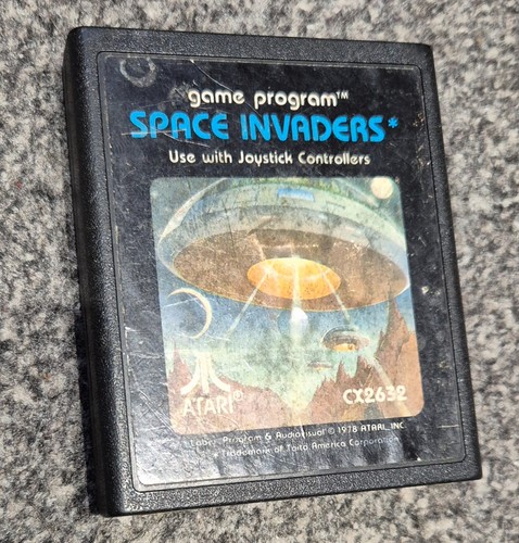 Space invaders atari - space,