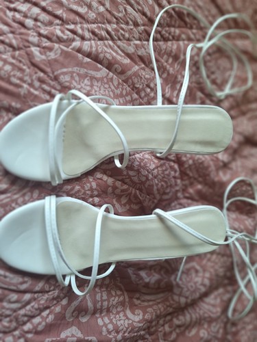 Sandali bianchi con cinturino - sandali,