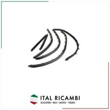 SERIE LISTELLI IN GOMMA STRISCE PEDANA VESPA 50 SPECIAL N L R PRIMA SERIE 6 PEZZ