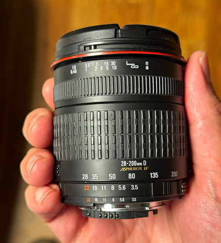 Sigma compact hyperzoom 200 - compact,