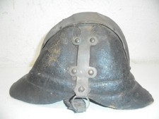 Antico elmetto cingolato