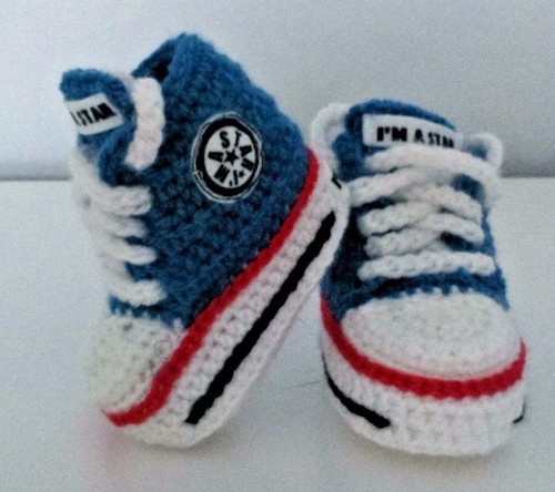 Scarpe mano all - a, all'uncinetto