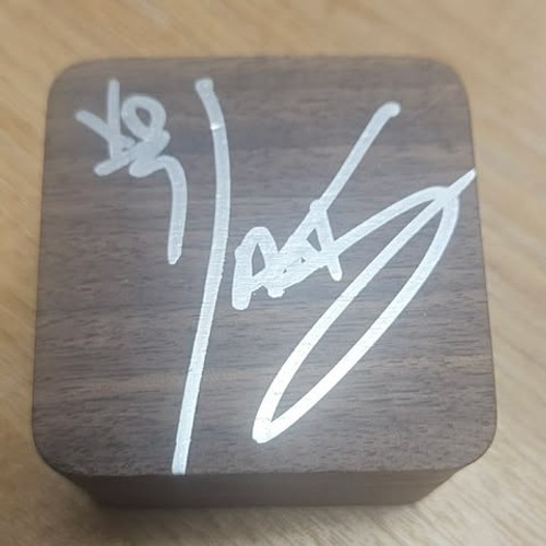 Ian somerhalder signed the - ian,