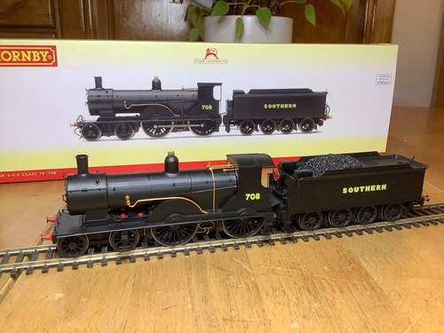 Hornby r3108 wartime black - hornby,