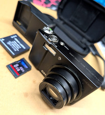 Fotocamera digitale compatta RICOH CX1 9,2 MP 7,1x zoom ottico nero usata dal Giappone