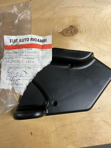 Fiat 180392280 leva - 180392280, sedile