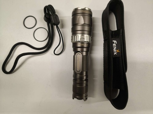 Torcia led fenix tk20r - torcia,