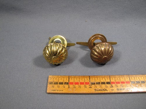 Pomelli ottone stampato - in,