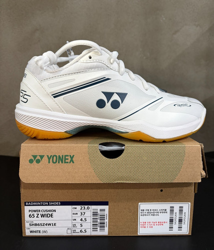 Yonex power cushion 65z4 - yonex,