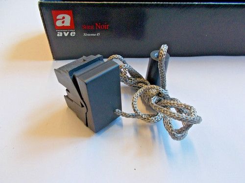 Ave noir 45317 pulsante - ave, a