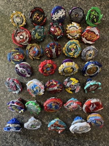 Beyblade enorme lotto 40 - beyblade, di