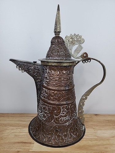 Antica caffettiera islamica