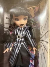 Nuova PRETTY DOLL -Gothic Girl