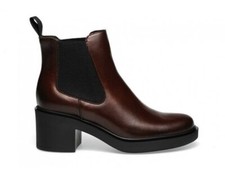 Frau donna tronchetto brown