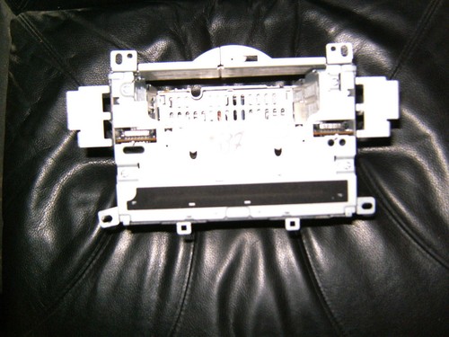Mazda mp3 radio - 2,