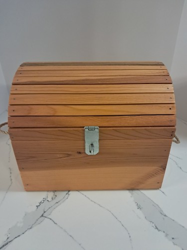 Cassapanca legno fatta a - legno,