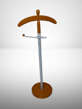 Servo muto camera da letto appendiabiti moderno