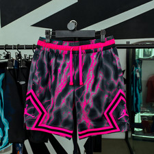 SHORT JORDAN DIAMOND RED