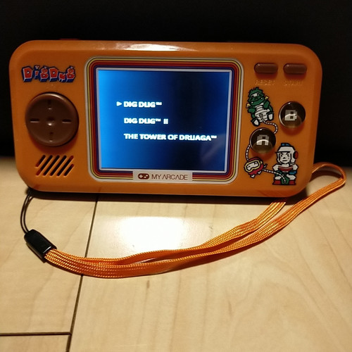 Dreamgear pocket player - dreamgear,