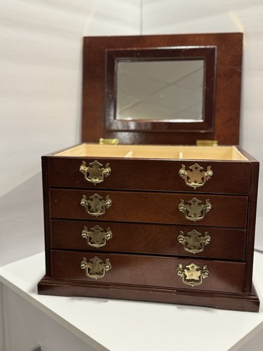 Vtg wood chippendale - vtg,