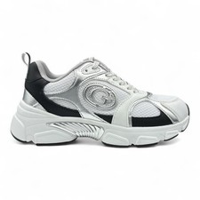 GUESS runner JO Ibitha Inserti