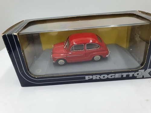 Fiat 600 berlina rouge - d,