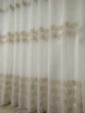 Tende a metro balze ricamate