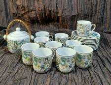 Servizio da caffè in porcellana fine giapponese con ritratto di Gheisha sul fond