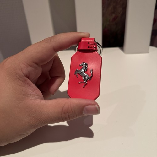 Ferrari rouge porte clés - ferrari, en