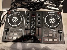 Console Dj Numark, piattaforma per Principianti, Luci Led integrate.