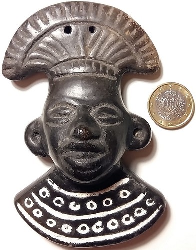 Antica piccola maschera fatta - antica,