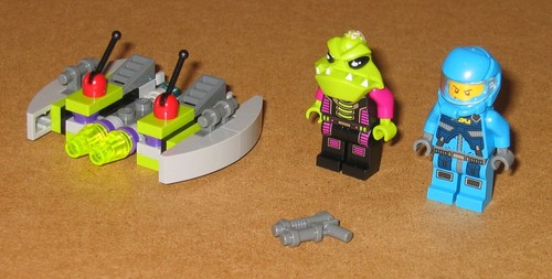 7049 lego alien - alien, 100%