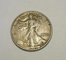 - PIECE HALF DOLLAR U.S.A