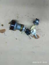  DUE BLOCCHETTI  CON CHIAVE USATI PER  ACCENZIONE E PORTA OGGETTI LANCIA 1966