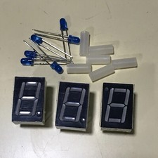 Oberheim Matrix 1000 LED blu e