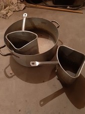 Pentola cuocipasta con 2 spicchi