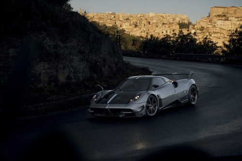 Pagani huayra a4 - huayra, super