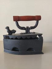 ANTICO FERRO DA STIRO A