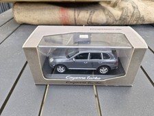 voiture  MINICHAMPS 1/43