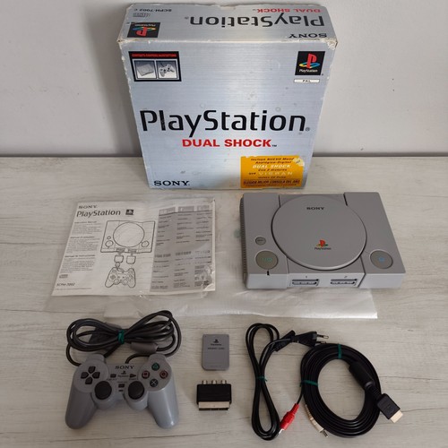 Playstation fat boxed - 1,