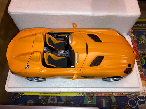 100038400 minichamps 18 - 100038400, 1/18