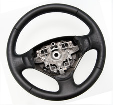 Volante volante in pelle